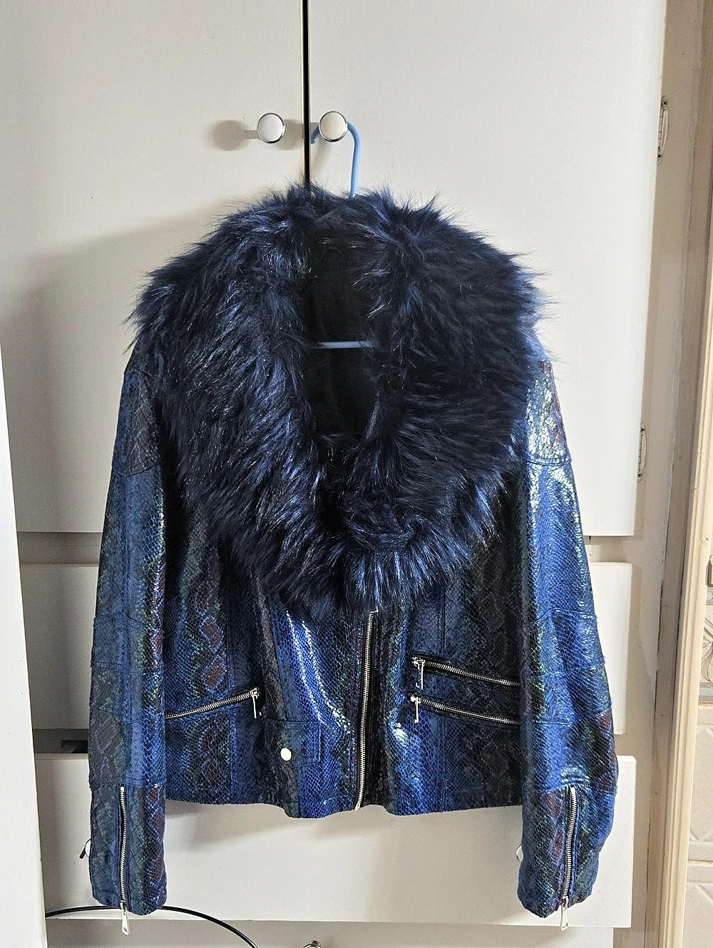 AKIRA Blue Faux Fur Collar Jacket